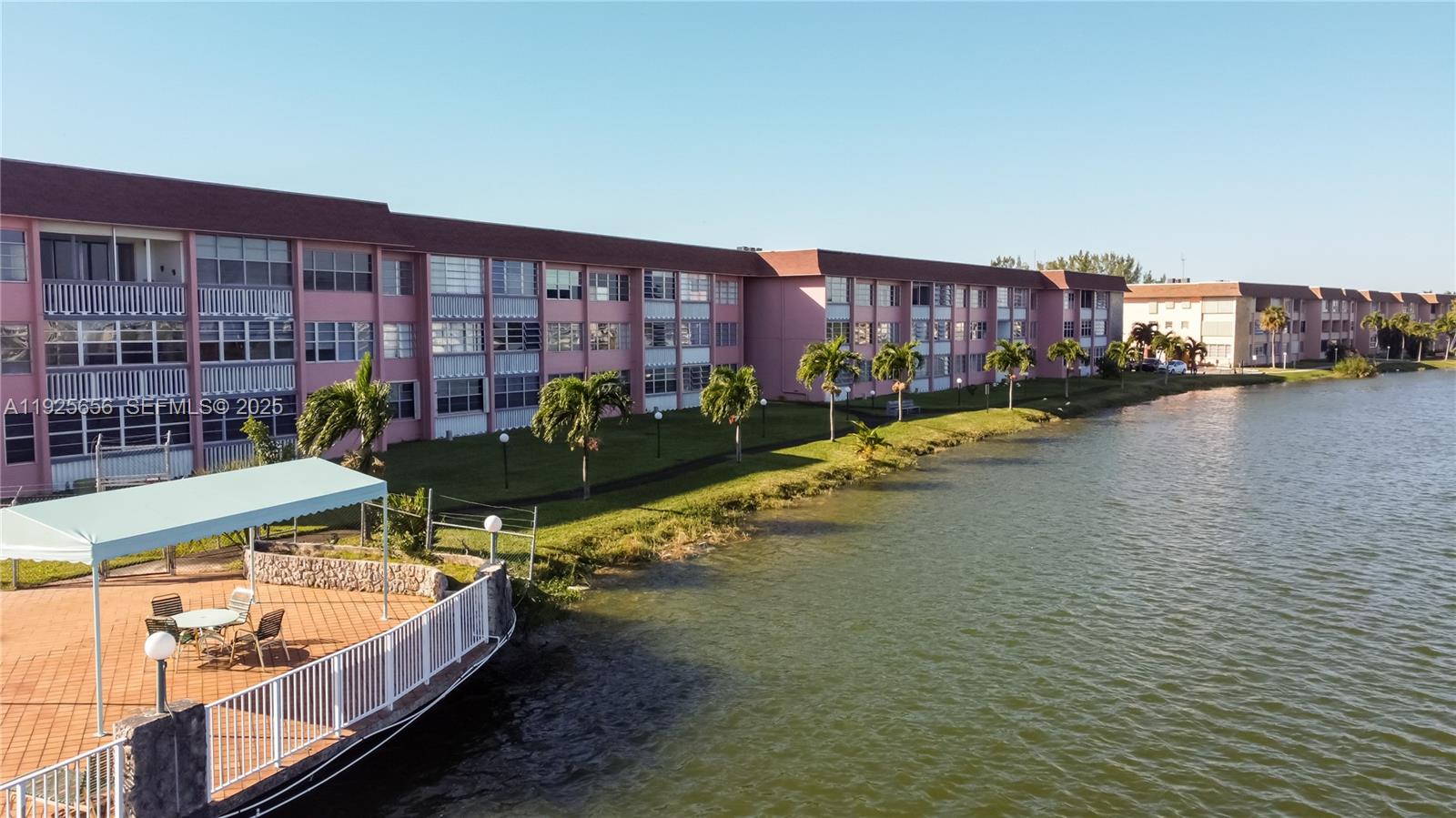 18555 NE 14th Ave #619 Miami, FL 33179