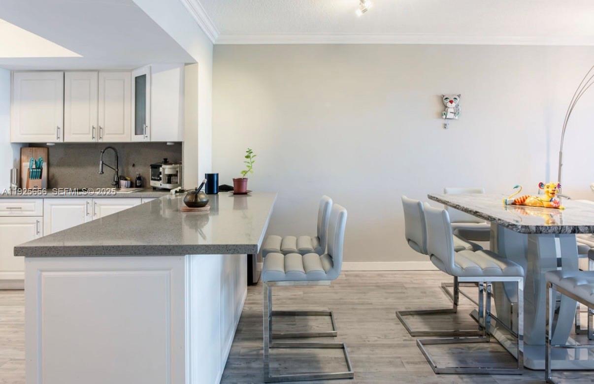 18555 NE 14th Ave #619 Miami, FL 33179