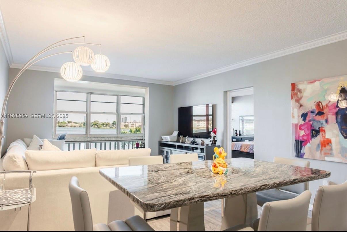 18555 NE 14th Ave #619 Miami, FL 33179