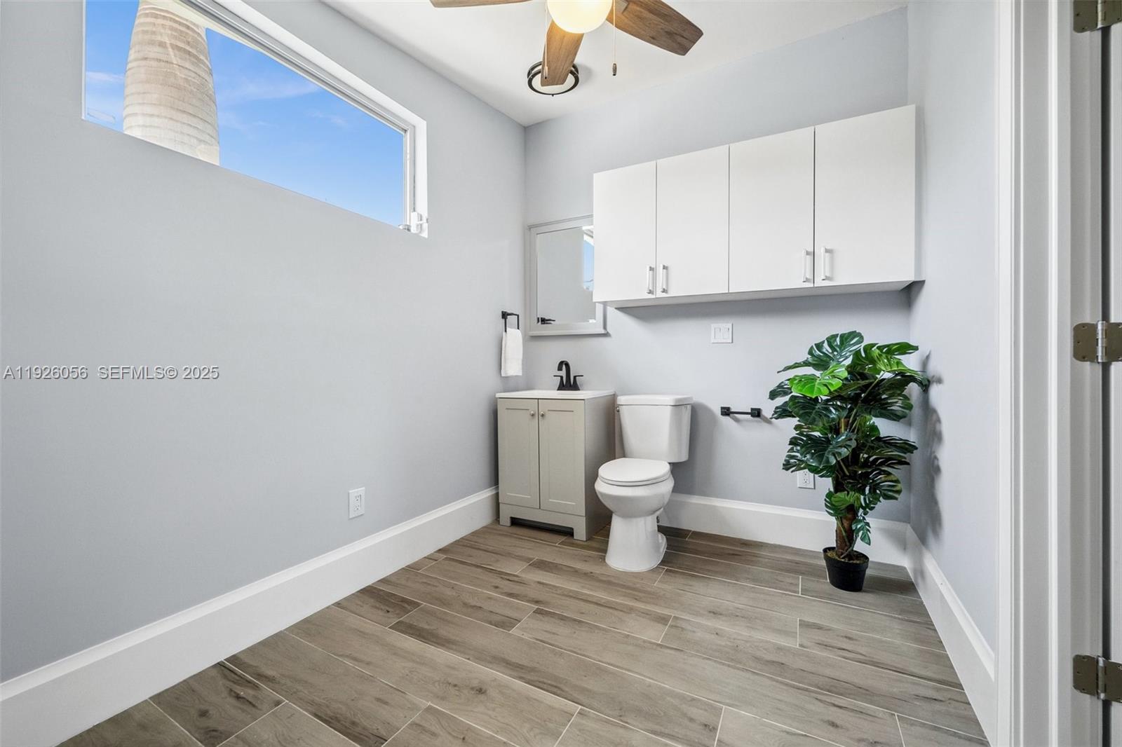 4837 Tarpon Ave Bonita Springs, FL 34134