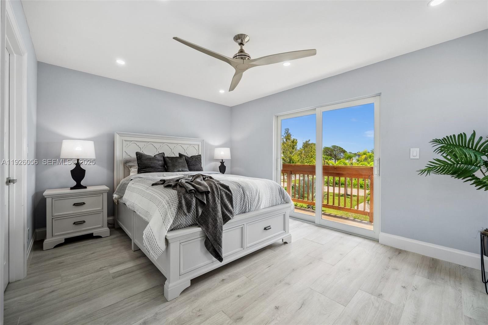 4837 Tarpon Ave Bonita Springs, FL 34134