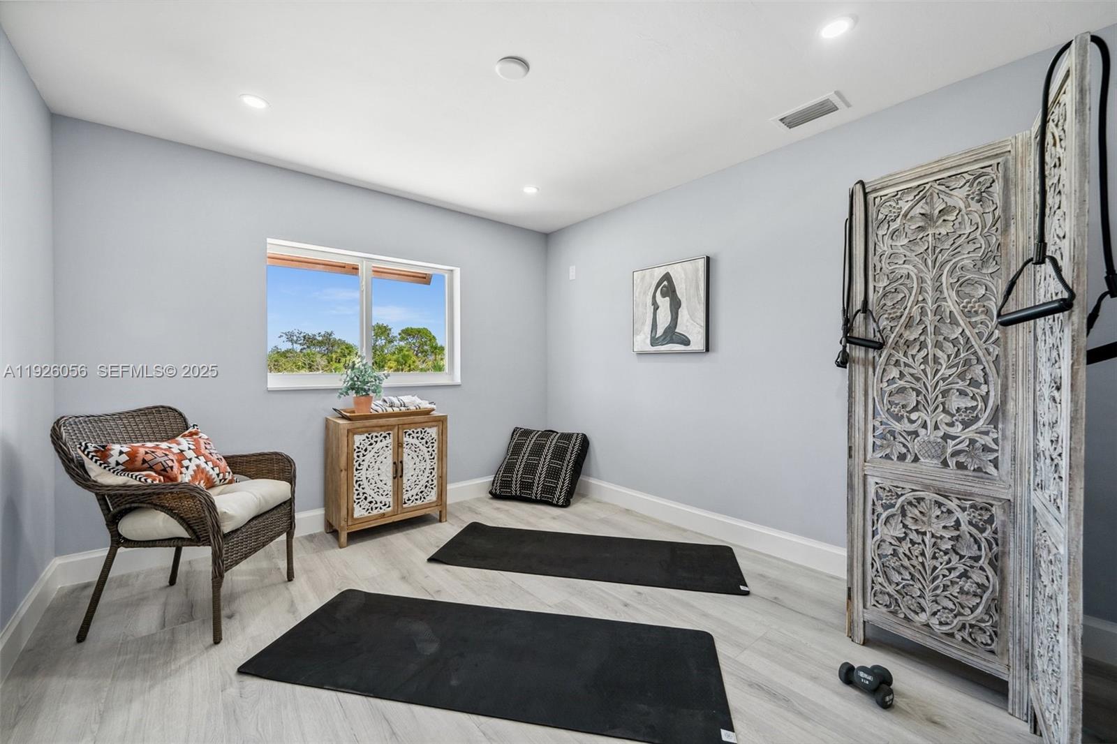 4837 Tarpon Ave Bonita Springs, FL 34134