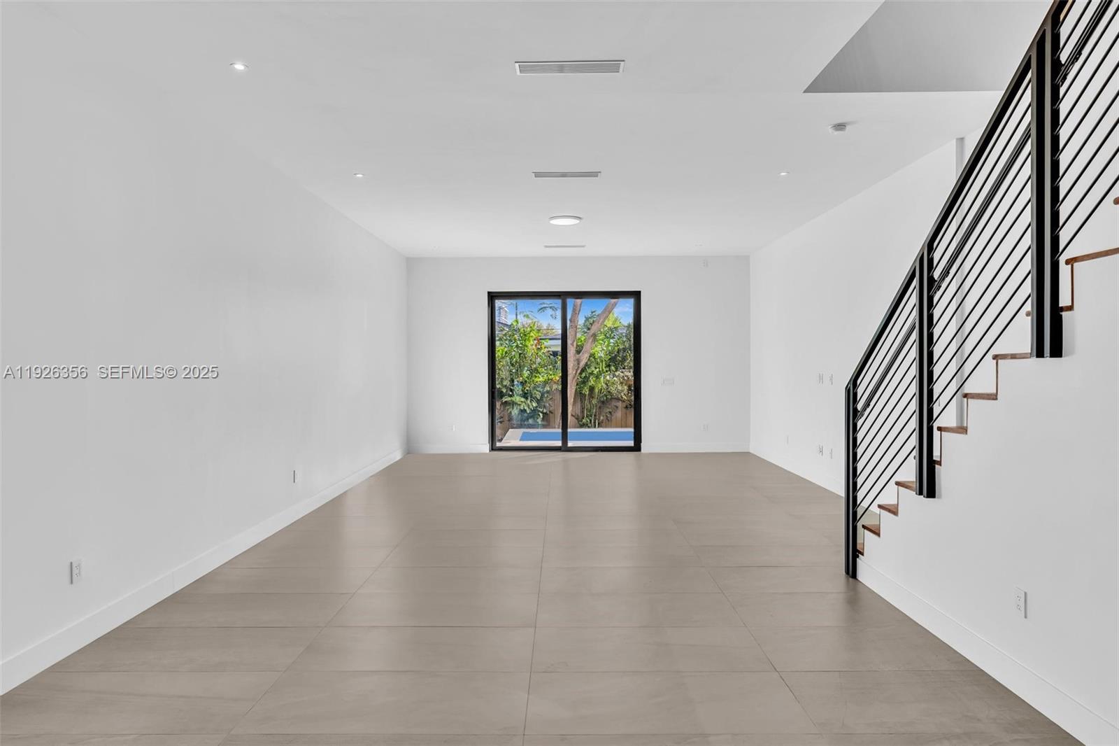 2785 SW 34th Ave Miami, FL 33133