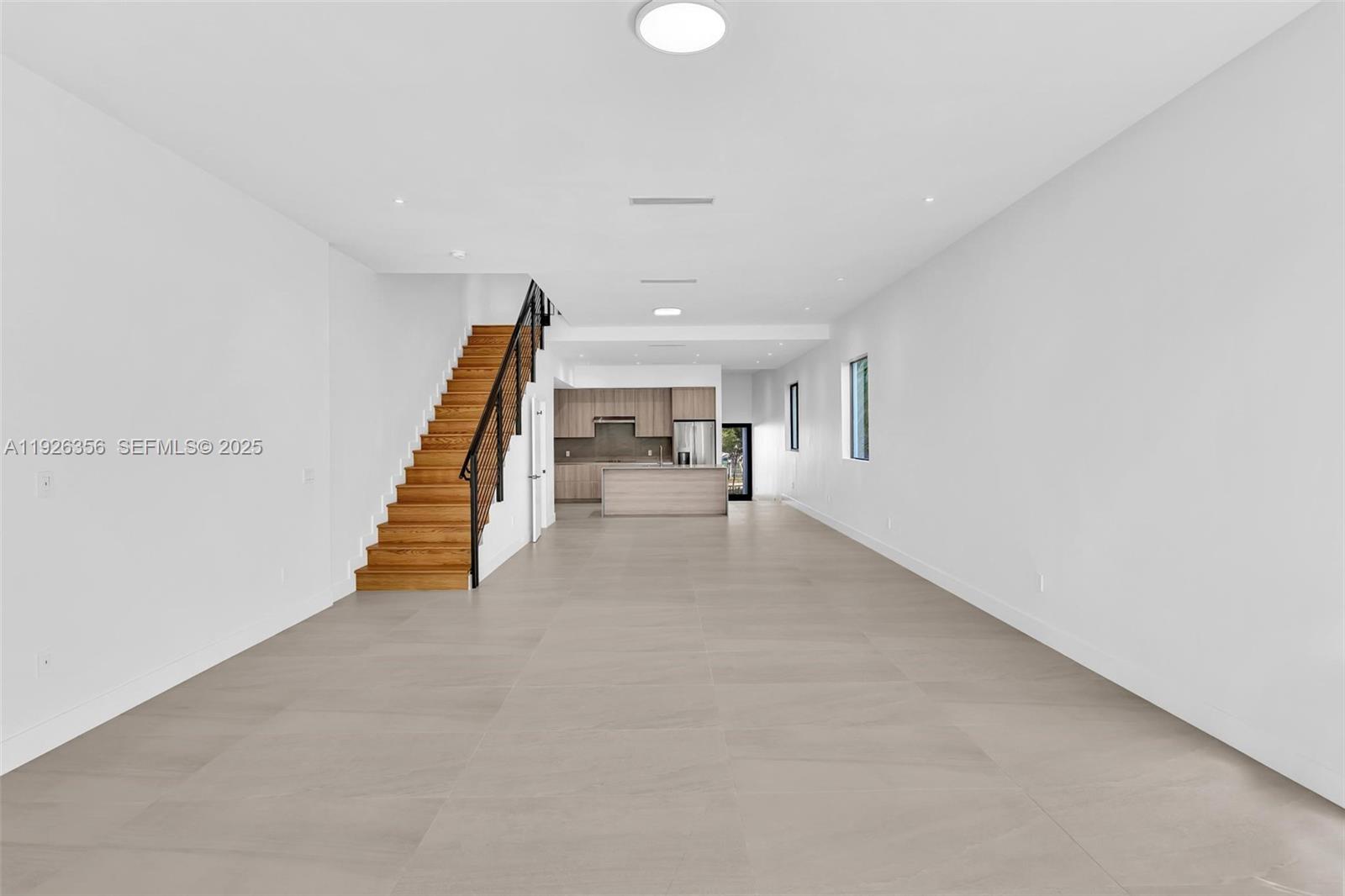 2785 SW 34th Ave Miami, FL 33133