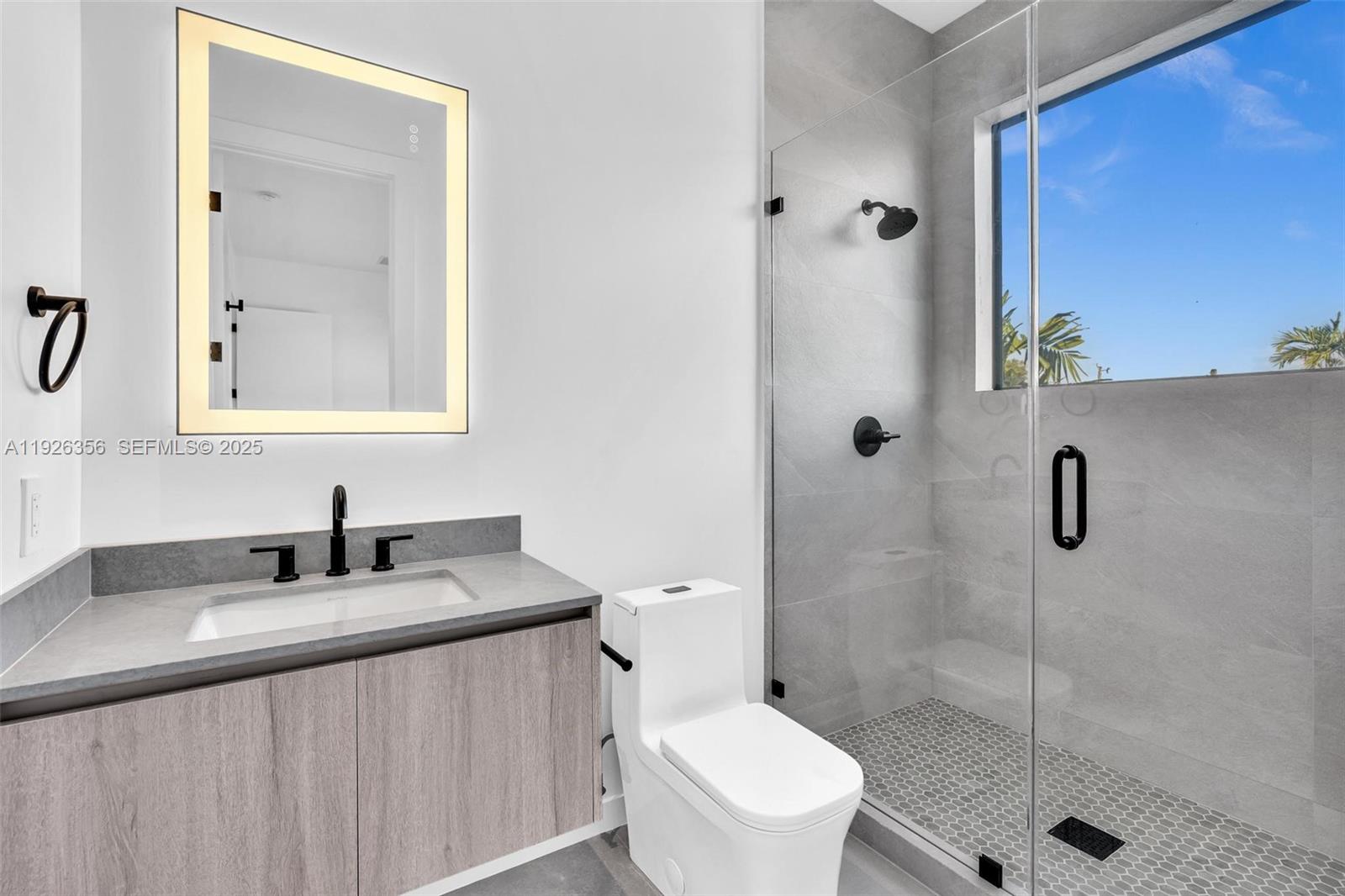 2785 SW 34th Ave Miami, FL 33133