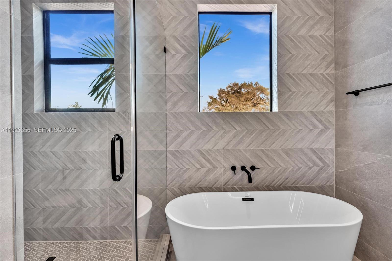 2785 SW 34th Ave Miami, FL 33133