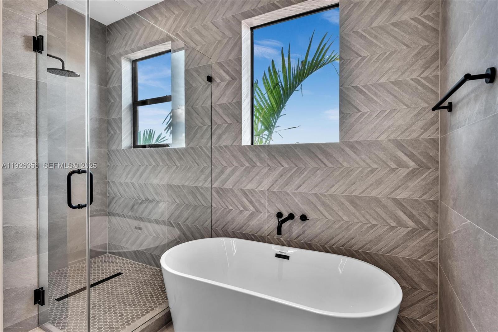 2785 SW 34th Ave Miami, FL 33133