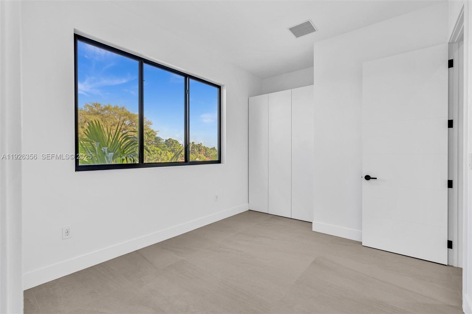 2785 SW 34th Ave Miami, FL 33133