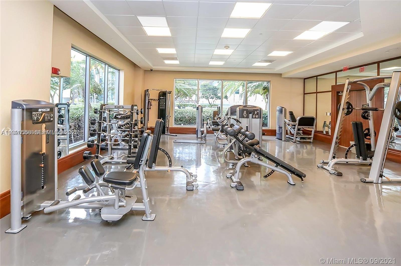 1050 Brickell Ave #606 Miami, FL 33131