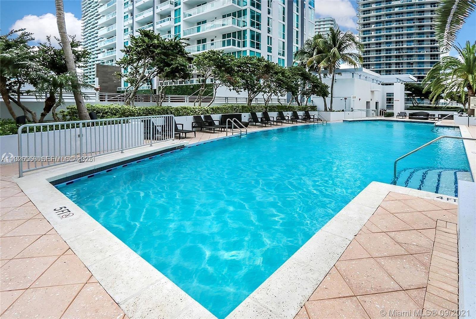 1050 Brickell Ave #606 Miami, FL 33131
