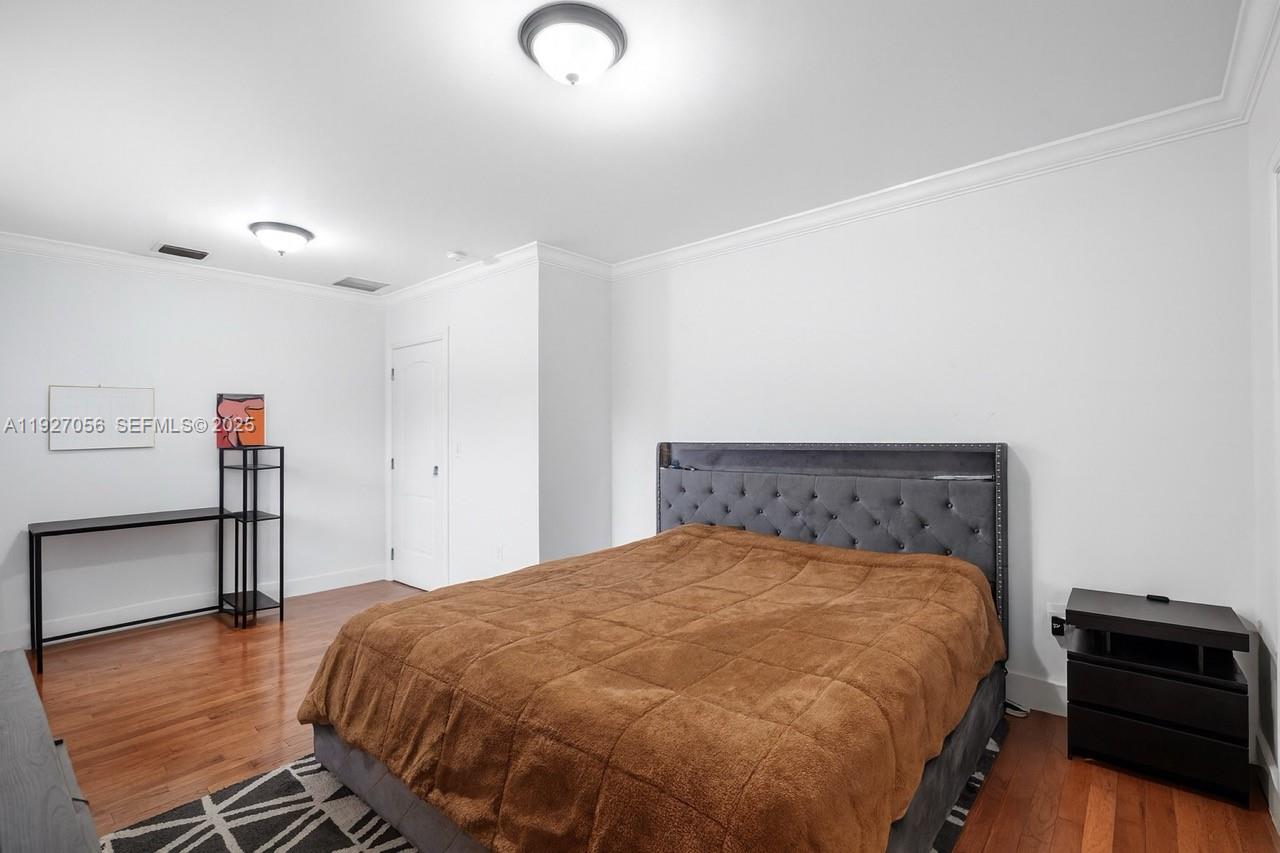 141 SW 51st Ct Miami, FL 33134