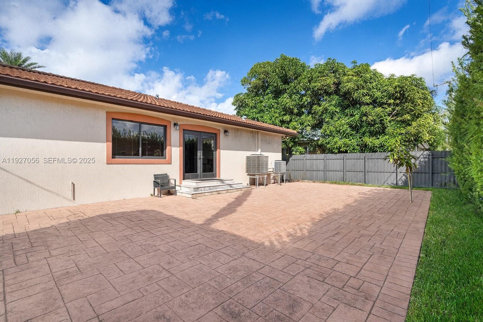 141 SW 51st Ct Miami, FL 33134