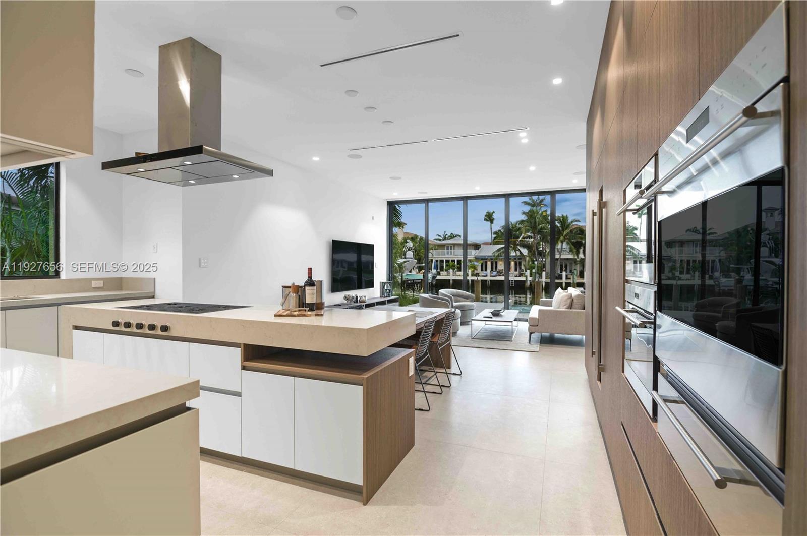 1537 SE 13th St Fort Lauderdale, FL 33316