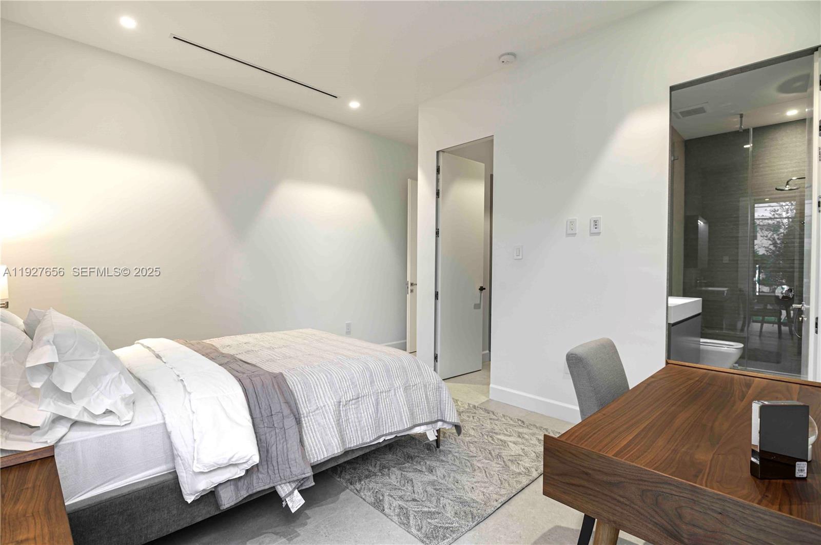 1537 SE 13th St Fort Lauderdale, FL 33316