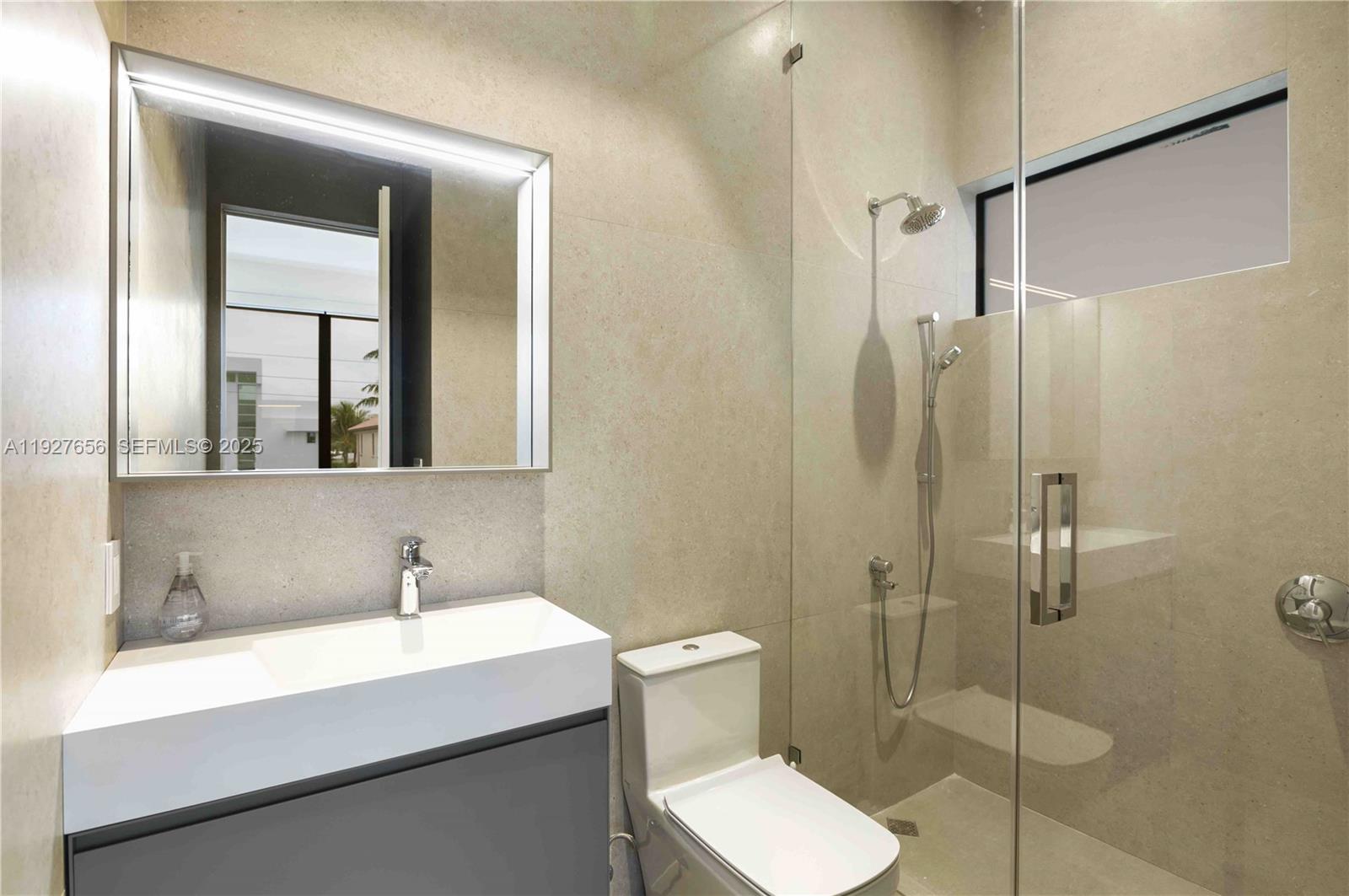 1537 SE 13th St Fort Lauderdale, FL 33316