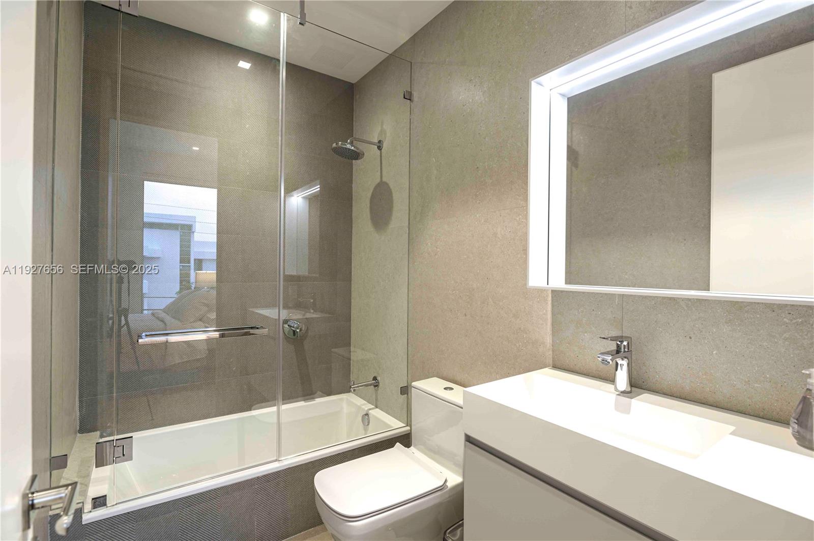 1537 SE 13th St Fort Lauderdale, FL 33316