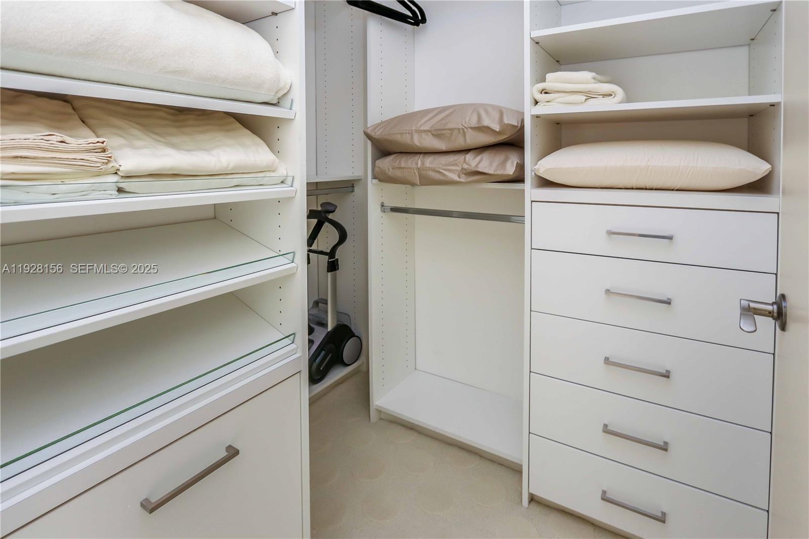 image Trump Tower II34