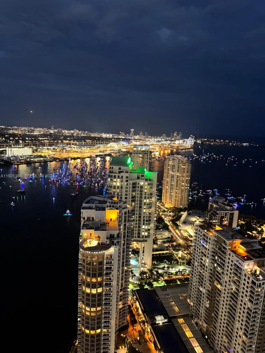 475 Brickell Ave #5707 Miami, FL 33131