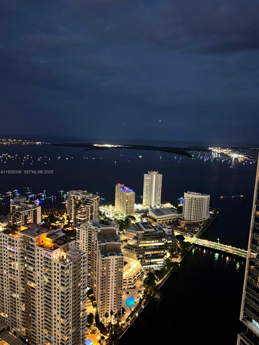 475 Brickell Ave #5707 Miami, FL 33131