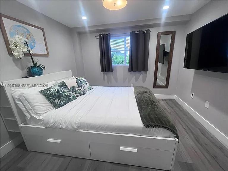 821 SW 2nd St #2 Miami, FL 33130