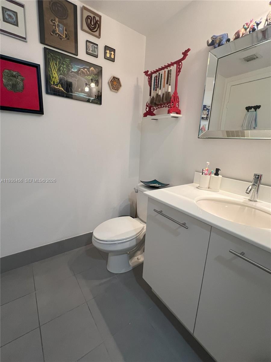 Undisclosed Address Miami, FL 33130