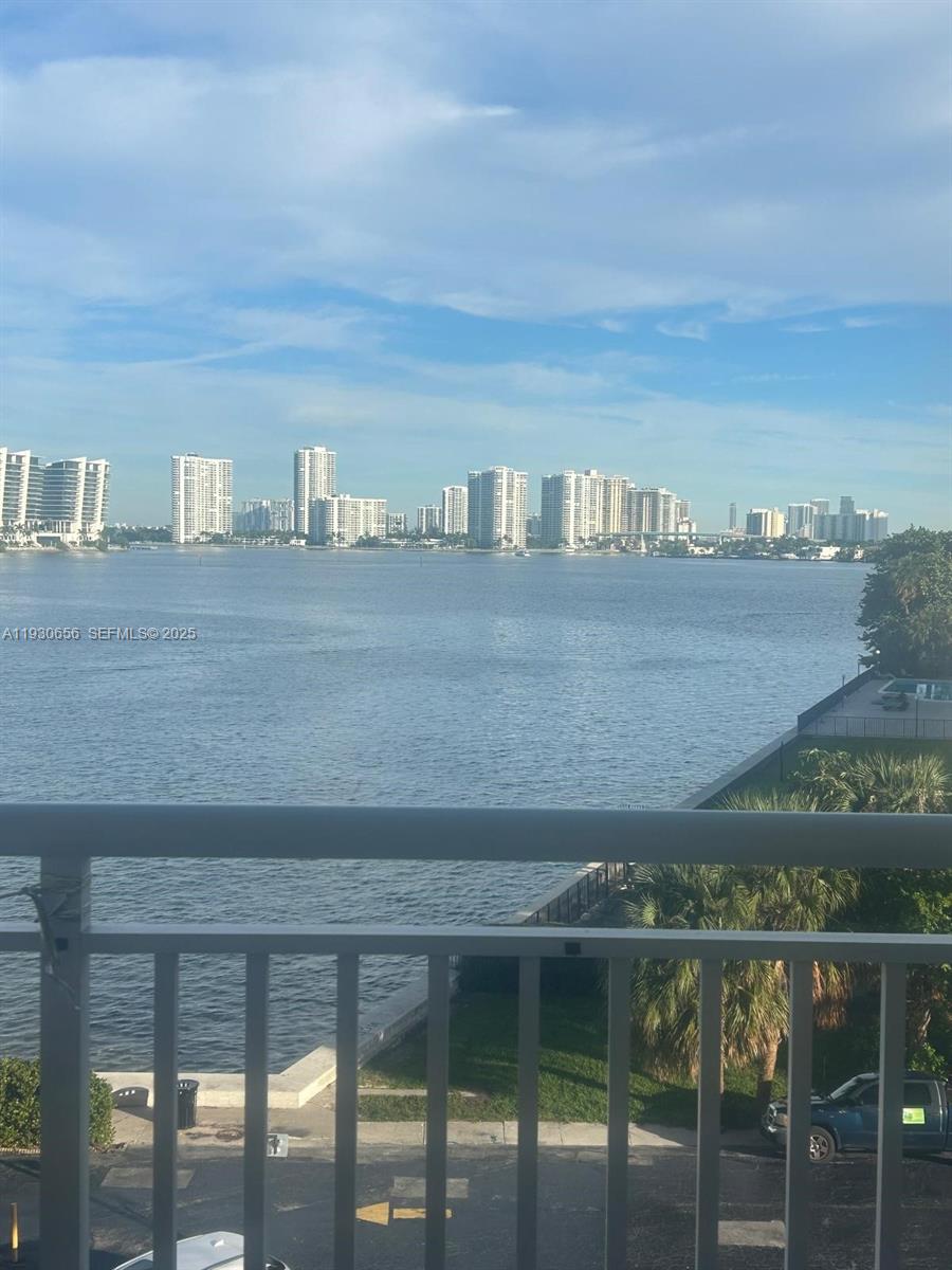 image Winston Towers1