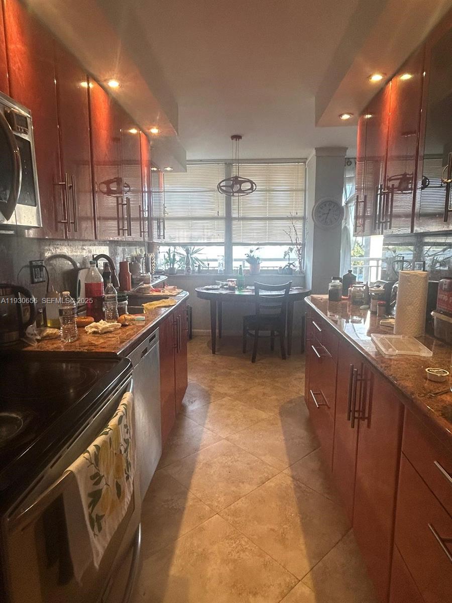 image Winston Towers3