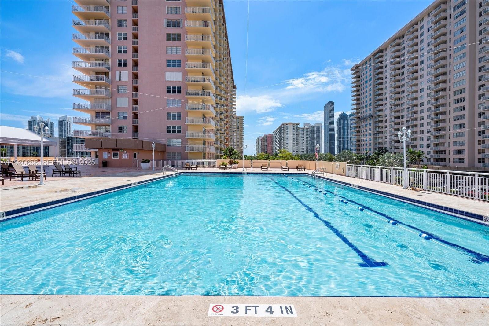 image Winston Towers7