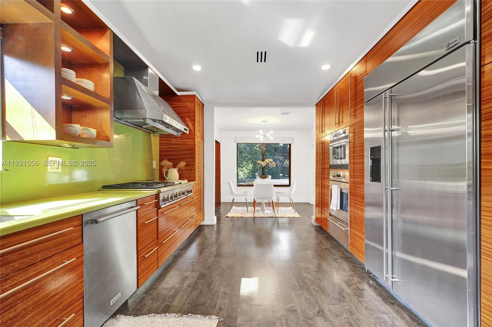 21440 Highland Lks Blvd Miami, FL 33179