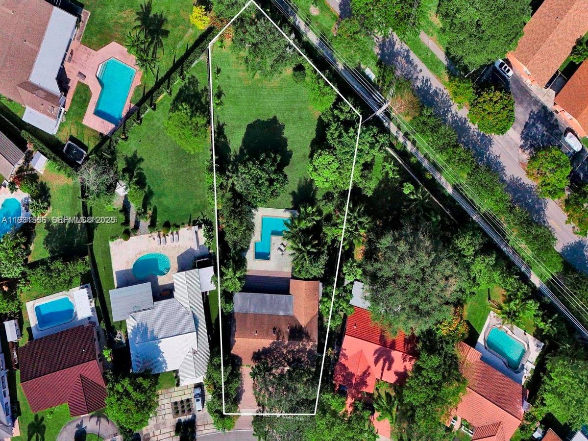 21440 Highland Lks Blvd Miami, FL 33179