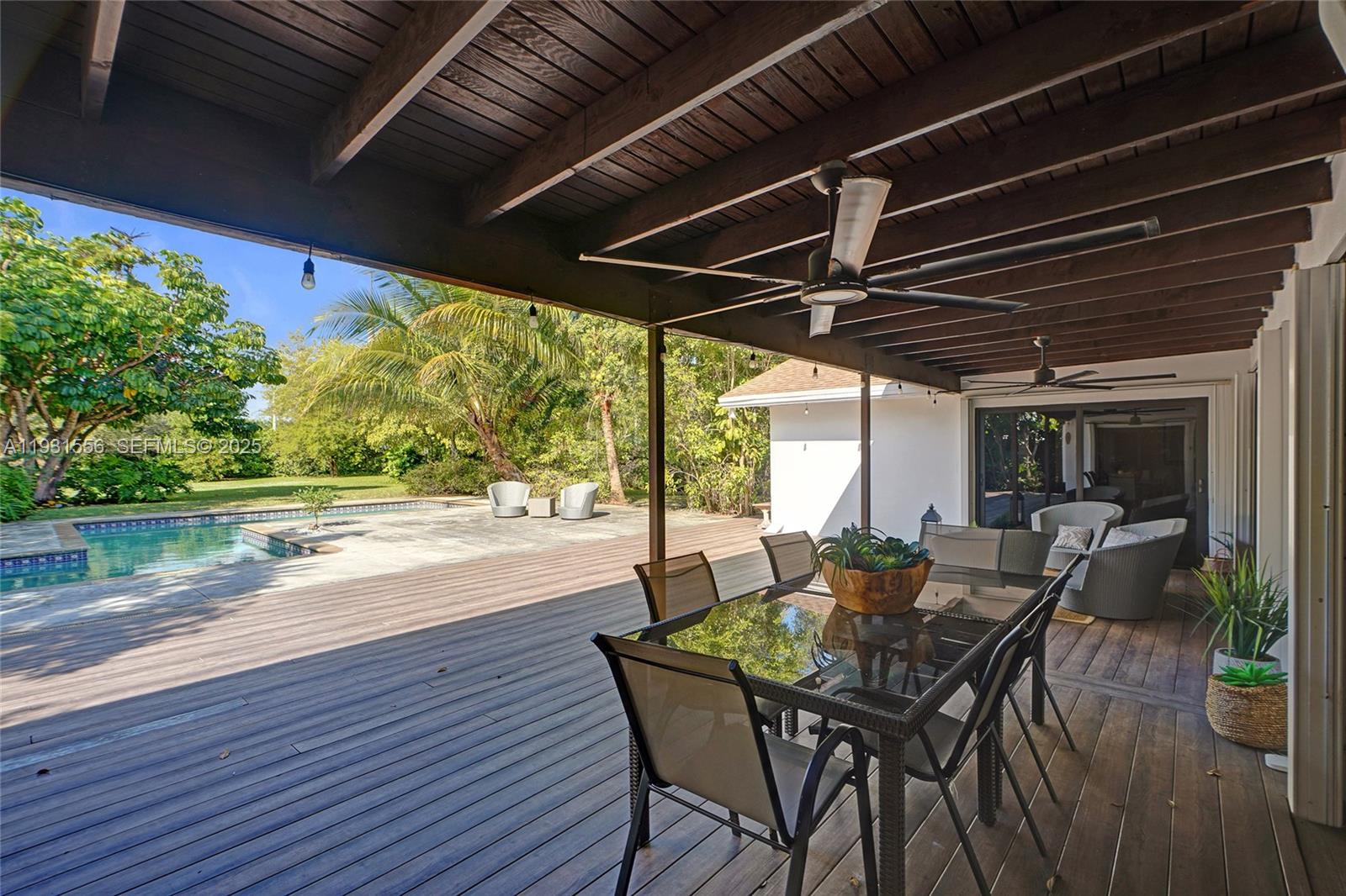 21440 Highland Lks Blvd Miami, FL 33179