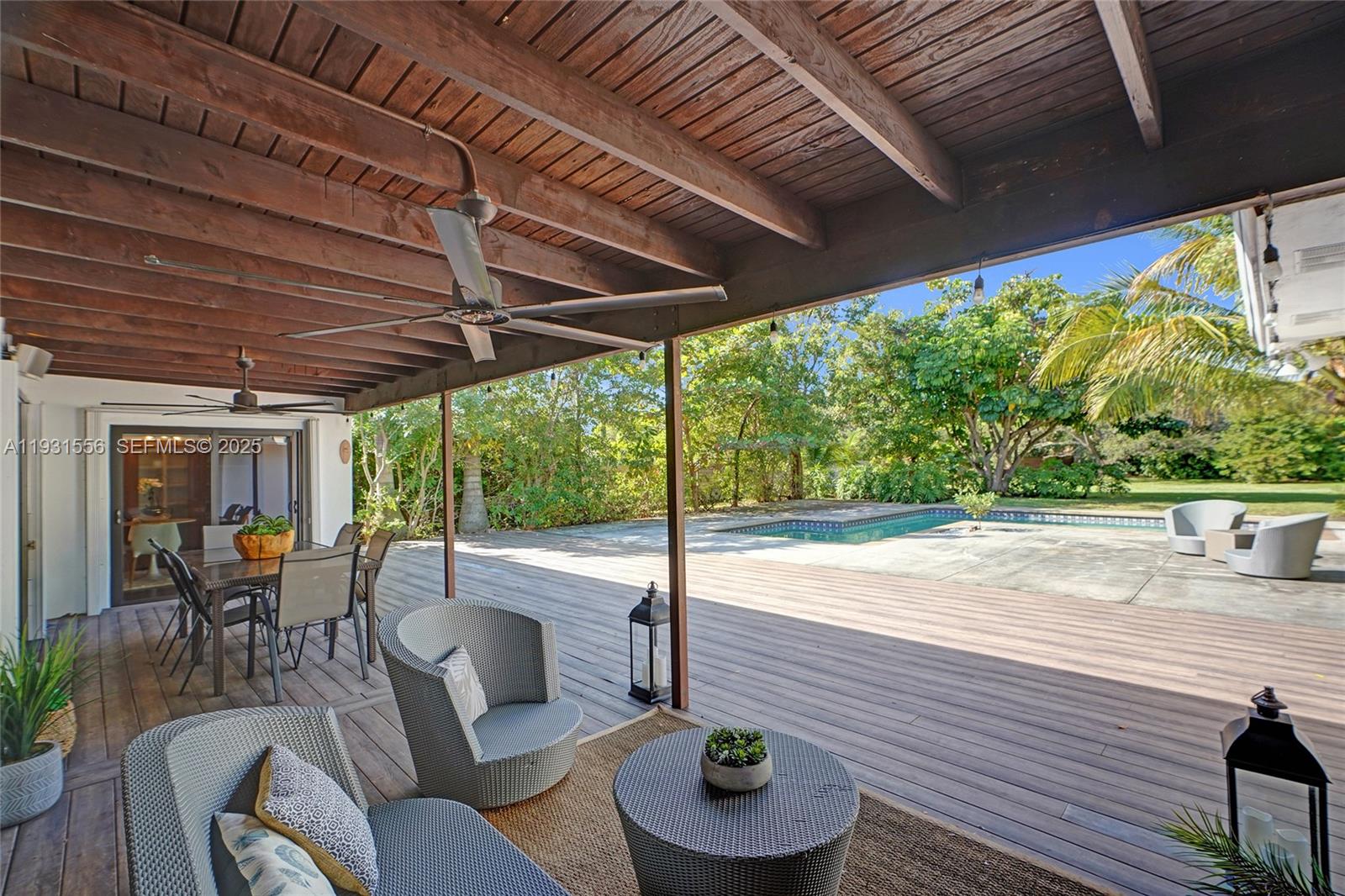 21440 Highland Lks Blvd Miami, FL 33179