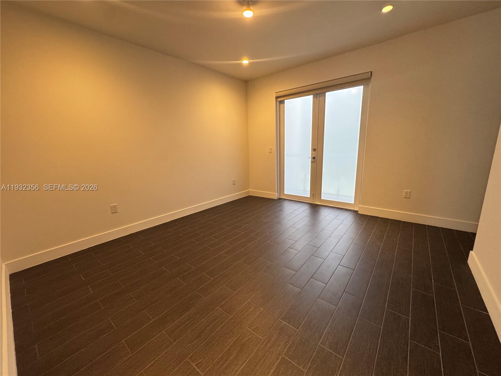 10550 NW 65th Ln Doral, FL 33178