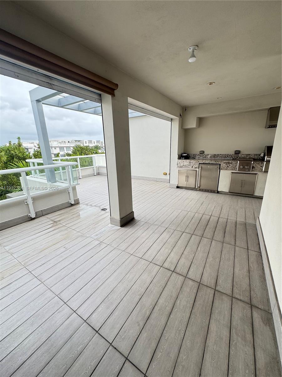 10550 NW 65th Ln Doral, FL 33178