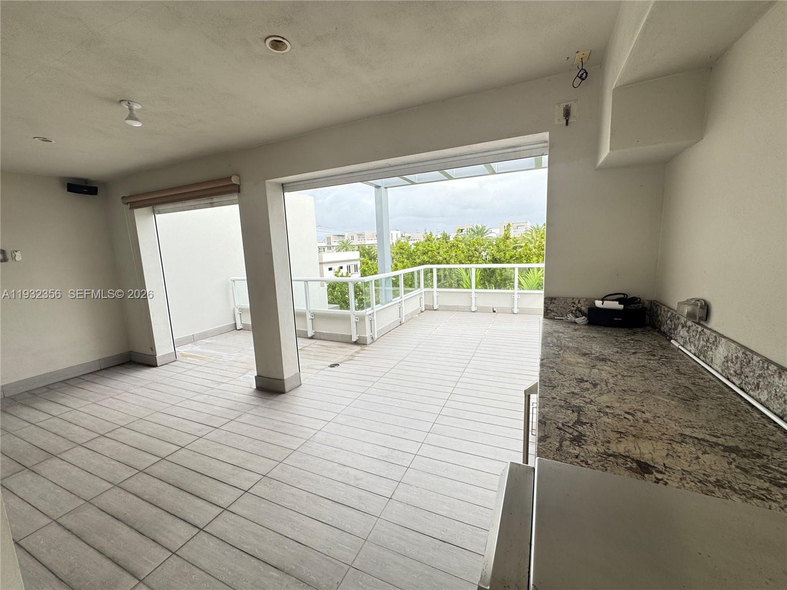 10550 NW 65th Ln Doral, FL 33178