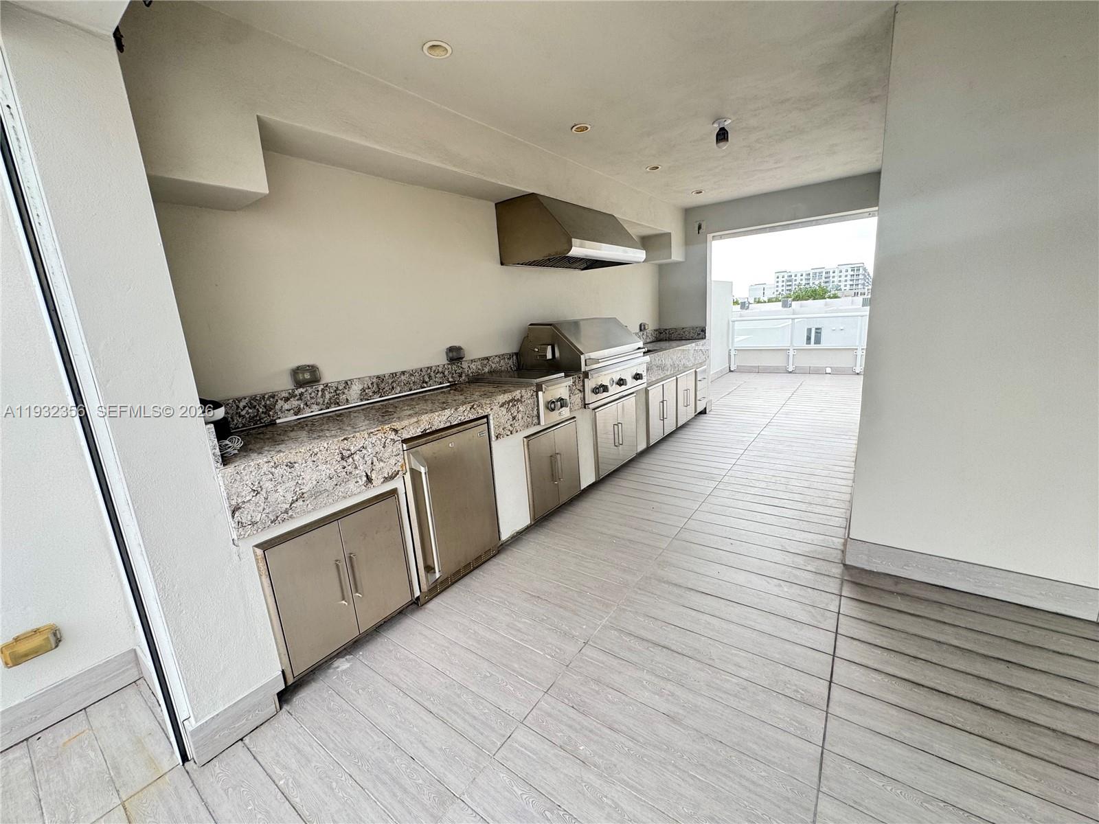 10550 NW 65th Ln Doral, FL 33178