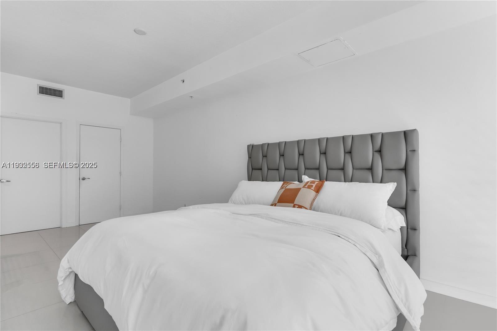 image Infinity at Brickell11