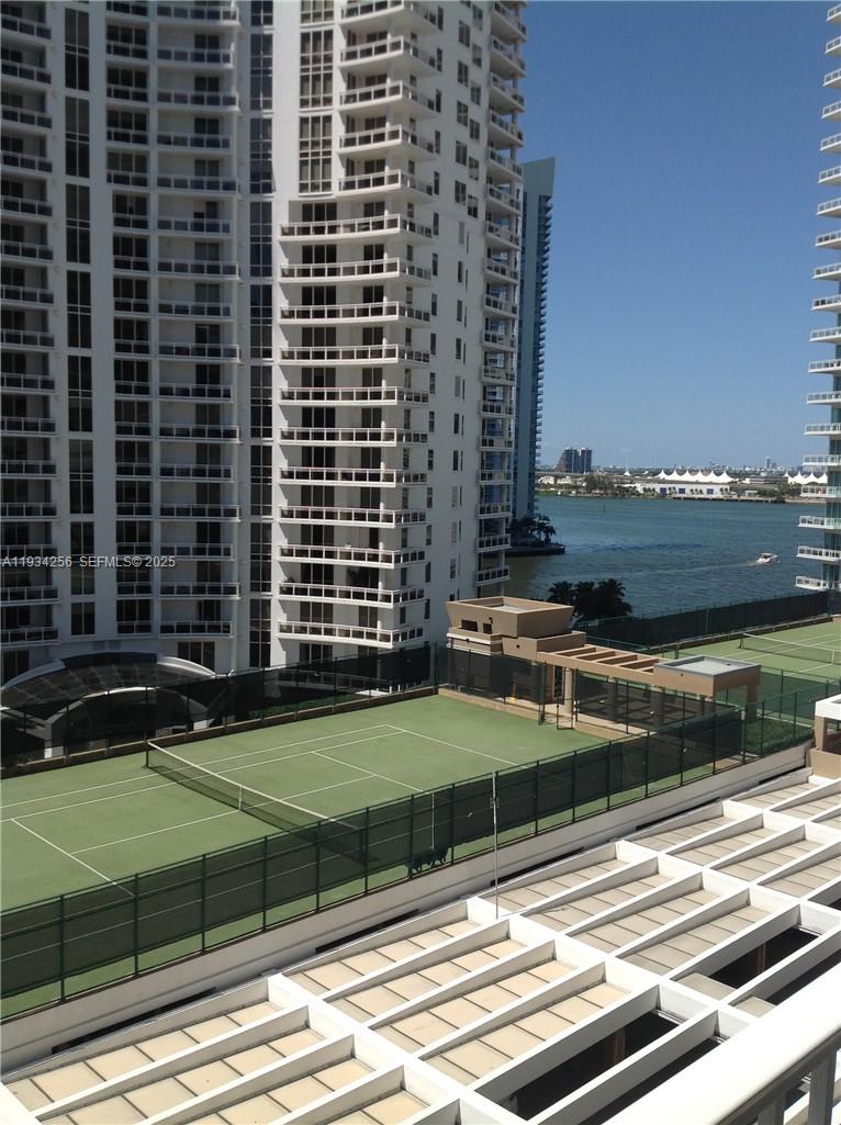 image Courts Brickell Key21