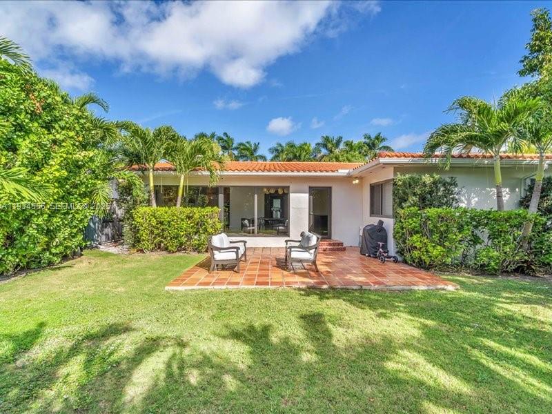 920 W 47th Ct Miami Beach, FL 33140