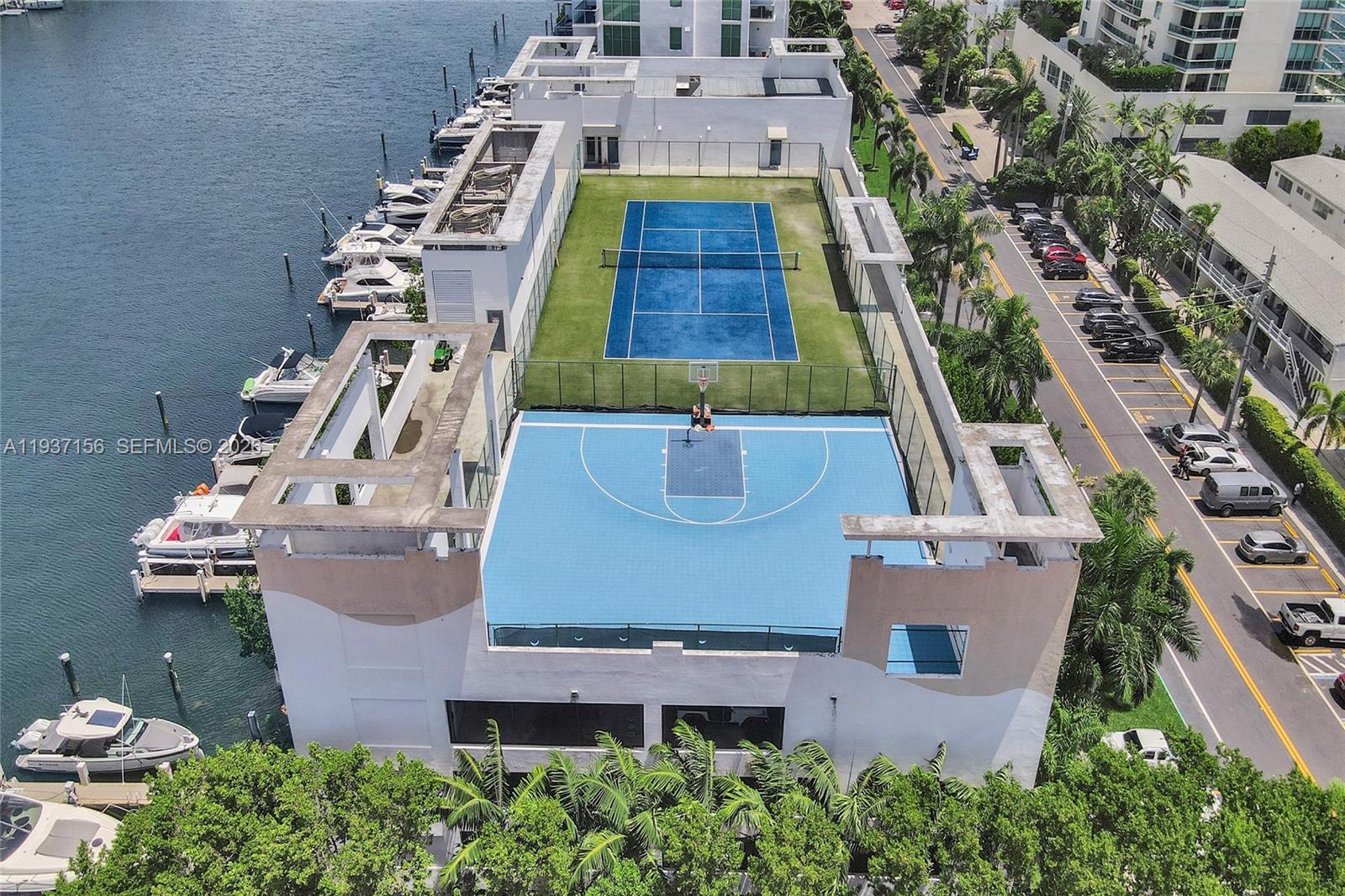 7930 East Dr #1806 North Bay Village, FL 33141