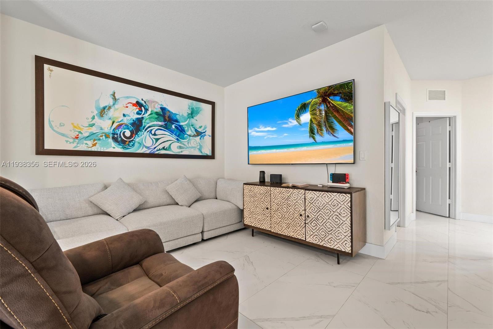 10513 W 32nd Ln Hialeah, FL 33018