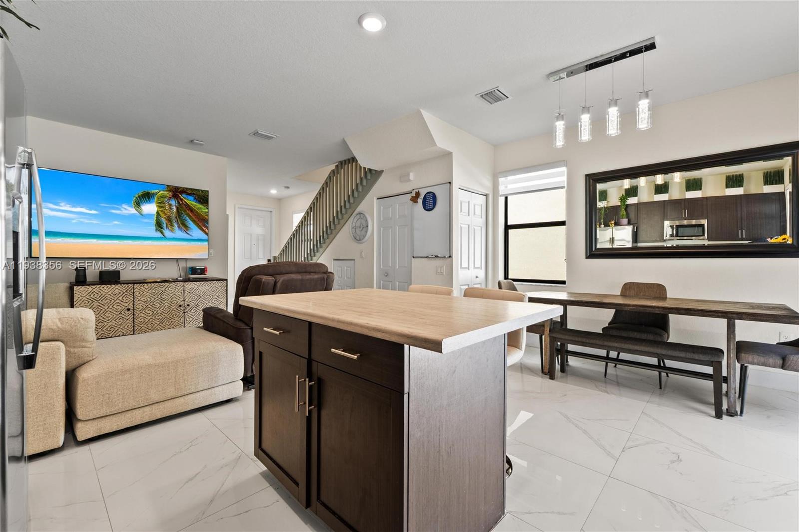 10513 W 32nd Ln Hialeah, FL 33018