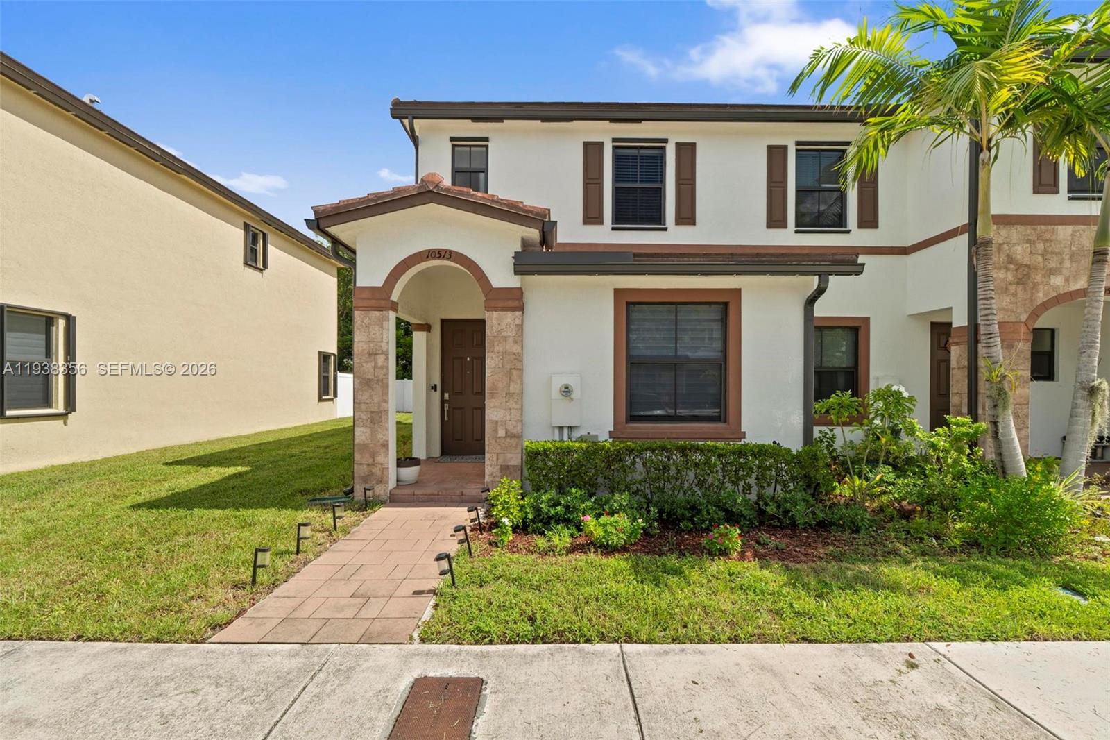 10513 W 32nd Ln Hialeah, FL 33018