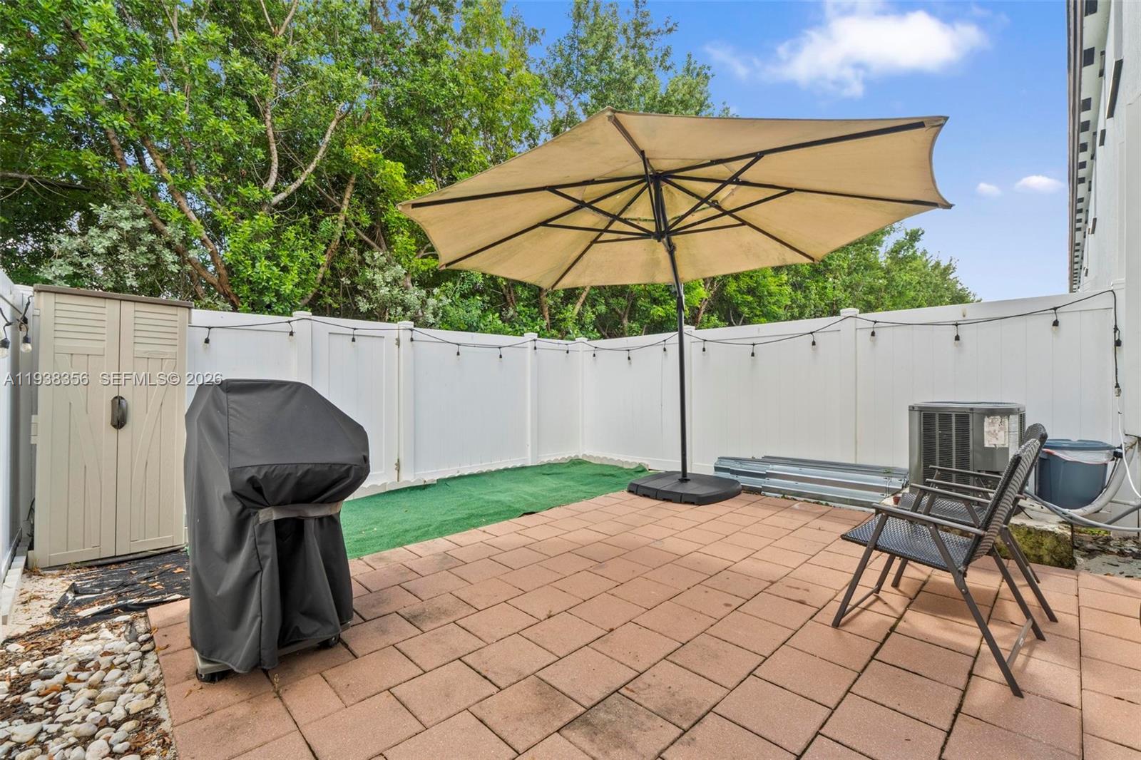 10513 W 32nd Ln Hialeah, FL 33018