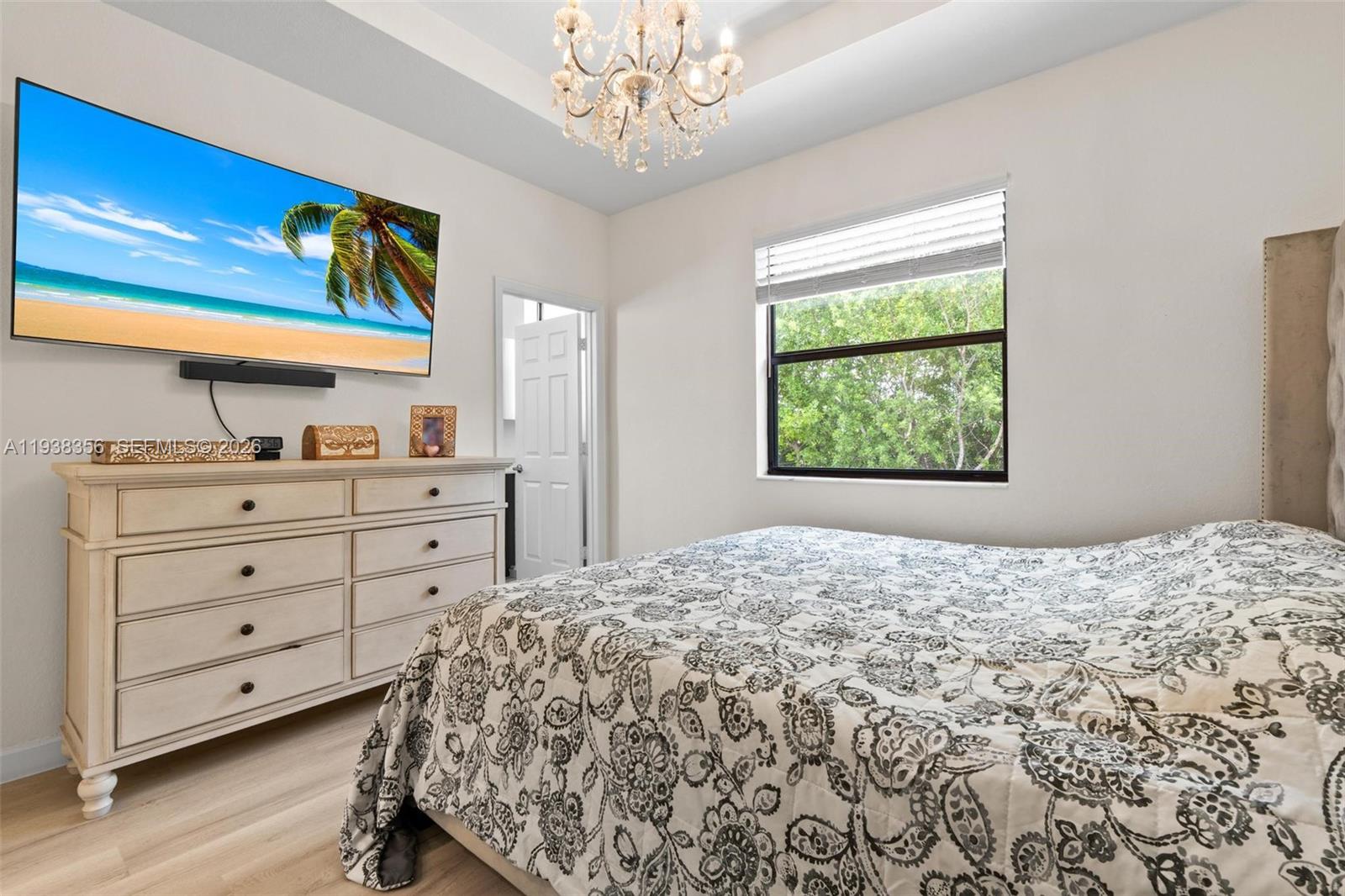 10513 W 32nd Ln Hialeah, FL 33018