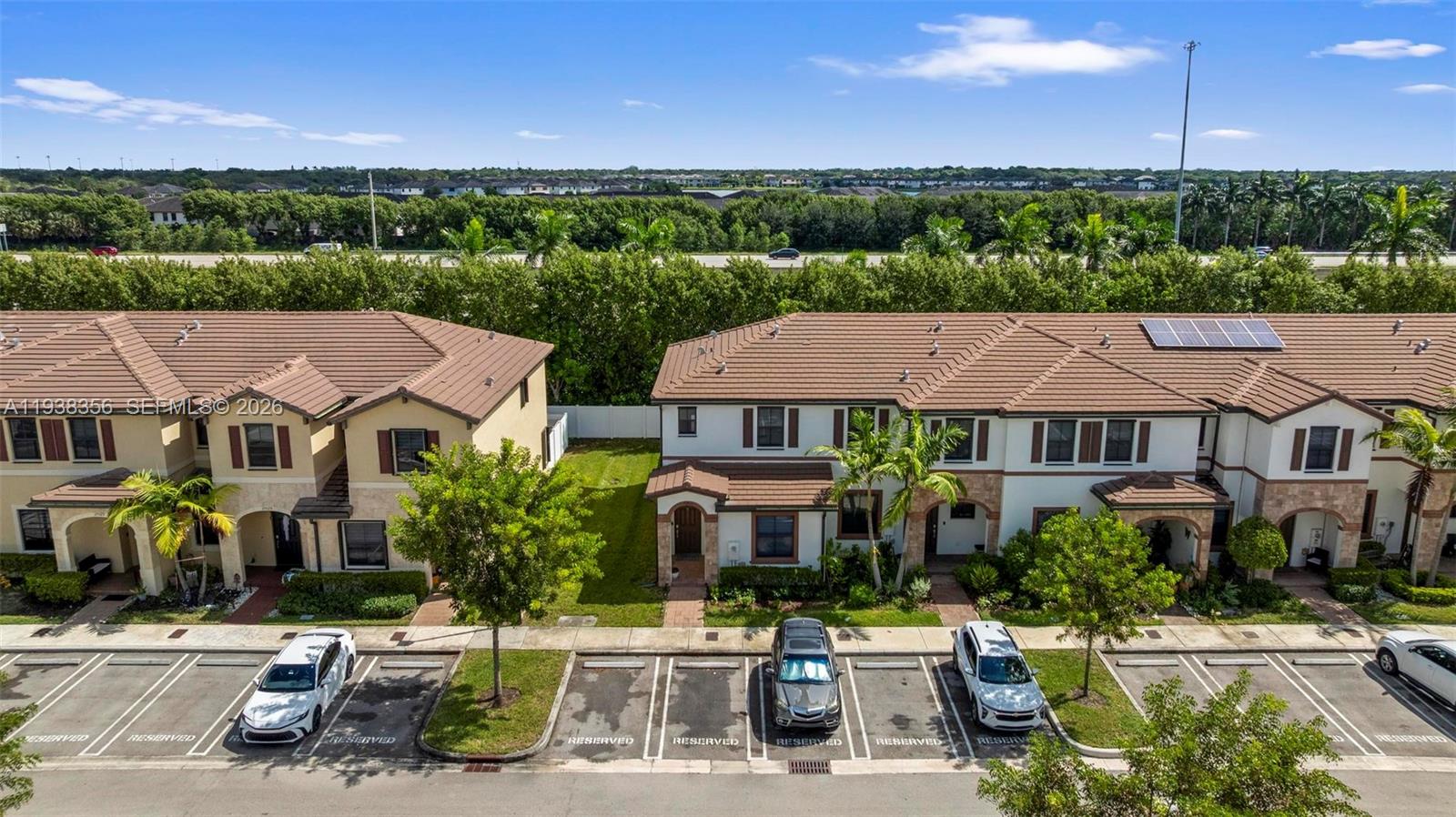 10513 W 32nd Ln Hialeah, FL 33018