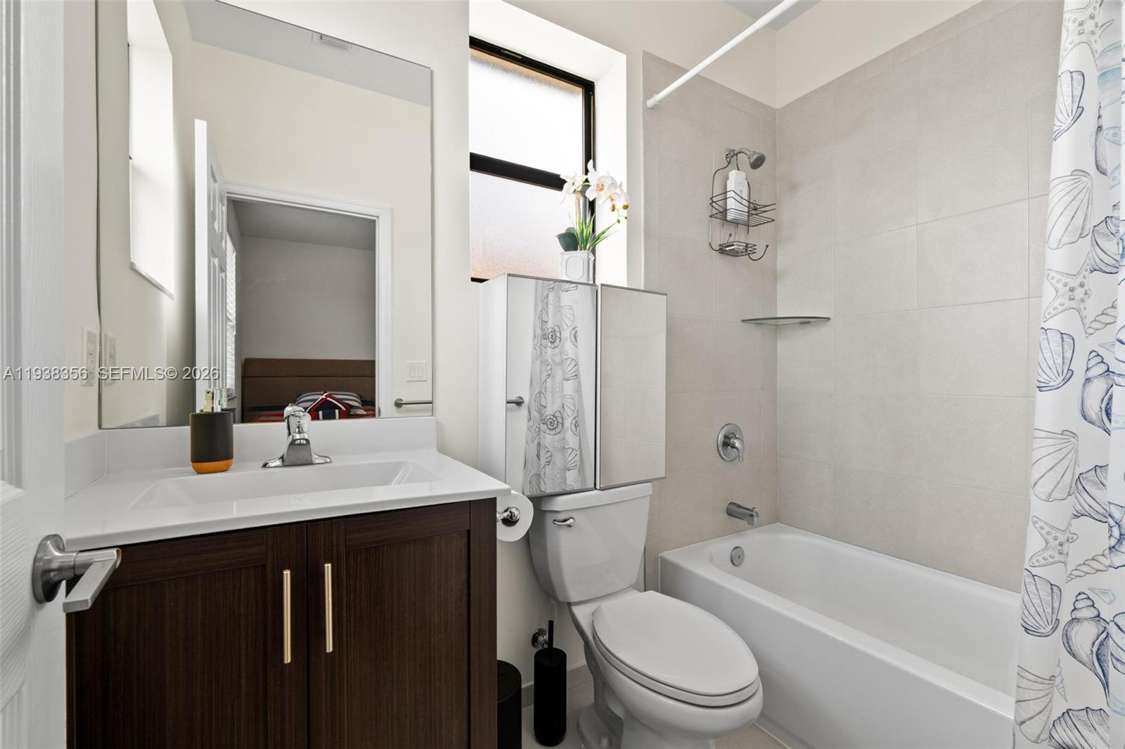 10513 W 32nd Ln Hialeah, FL 33018