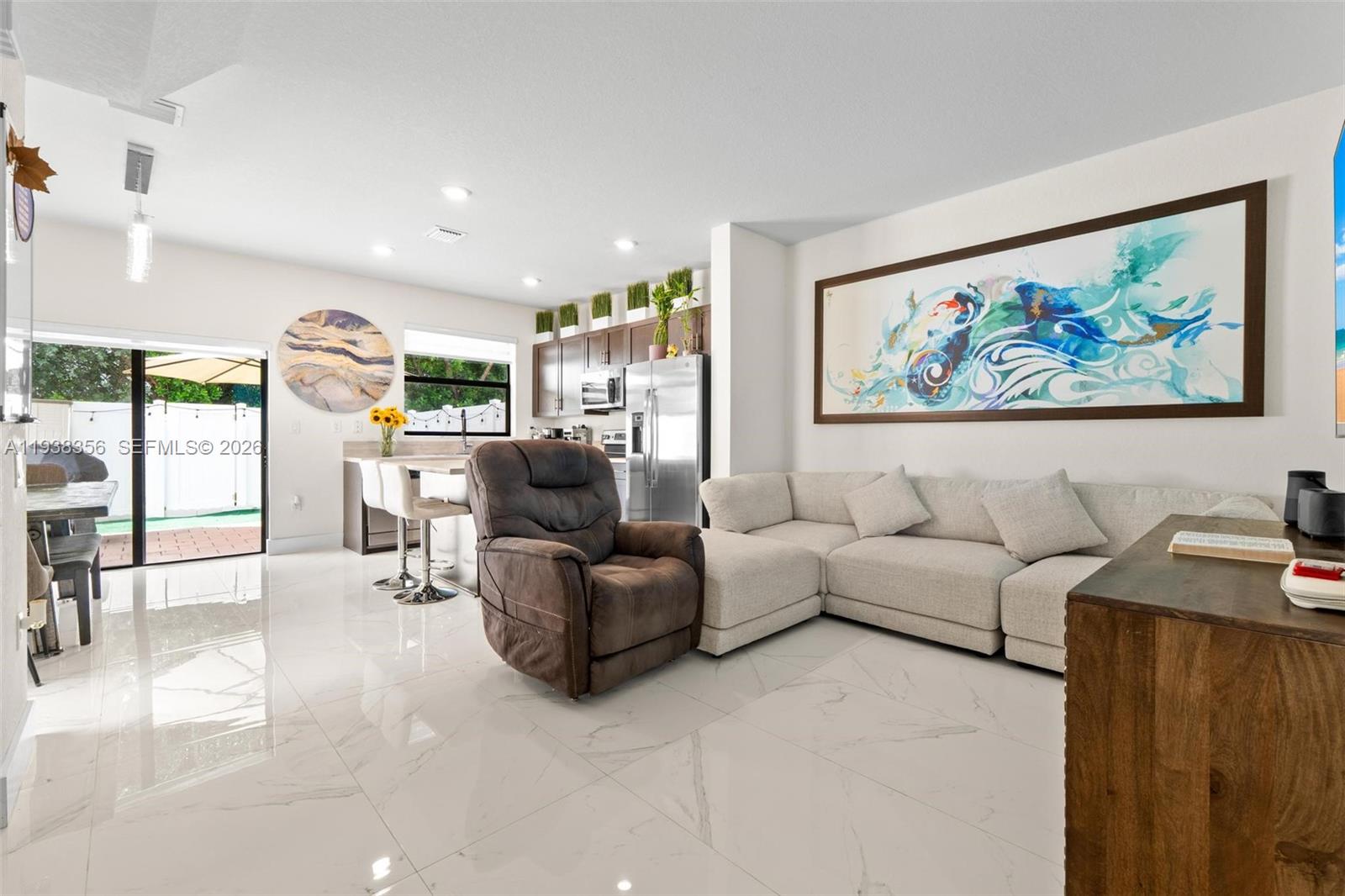 10513 W 32nd Ln Hialeah, FL 33018