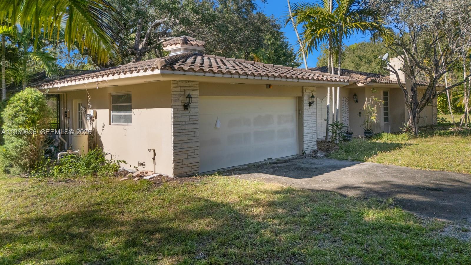 13500 SW 68th Ct Pinecrest, FL 33156