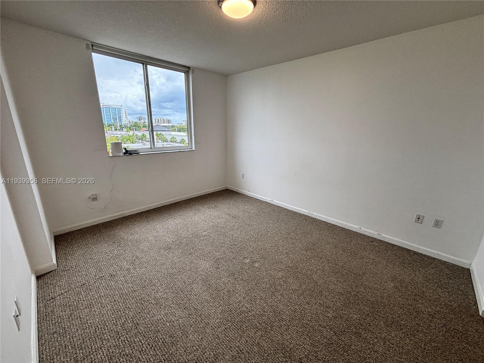 image Venture At Aventura West1